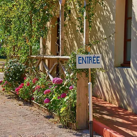 Chateau De Salles (Gironde)
