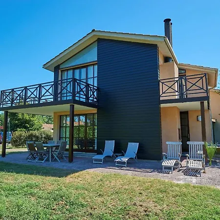 Chateau De Salles Holiday park