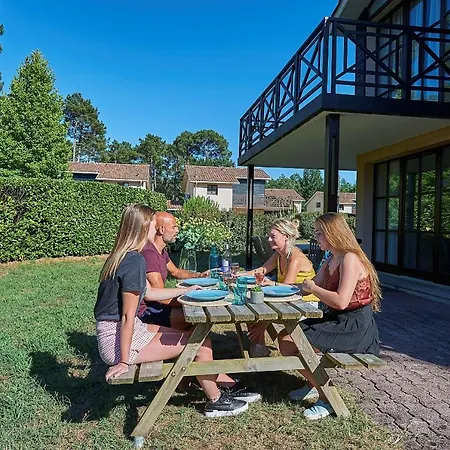 Chateau De Salles Holiday park