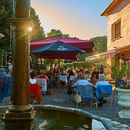 Holiday park Chateau De Salles Salles (Gironde)