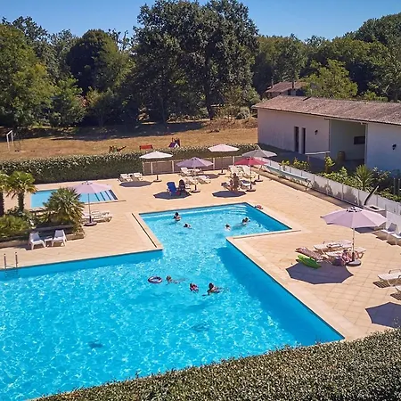 Chateau De 3* Salles (Gironde)