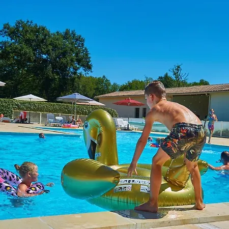 Chateau De Salles Holiday park Salles (Gironde)